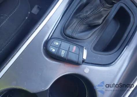 2019 Dodge Challenger Sxt z USA, uszkodzony, nr VIN 2C3CDZAG0KH723478